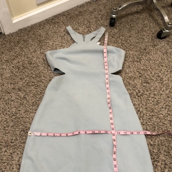 Elizabeth and James Tisha Formal Maxi Dress Gown Size 6 Sky Blue Cut Out Sides - Picture 8 of 9